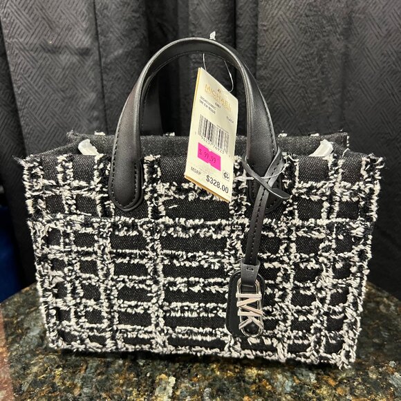 NWT Michael Kors Crossbody Handbag Black and White Stitch - Picture 1 of 3